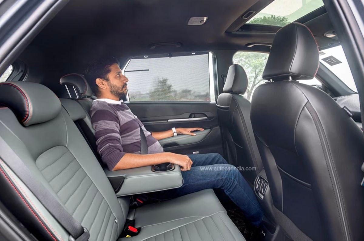 Kia Sonet rear seats 
